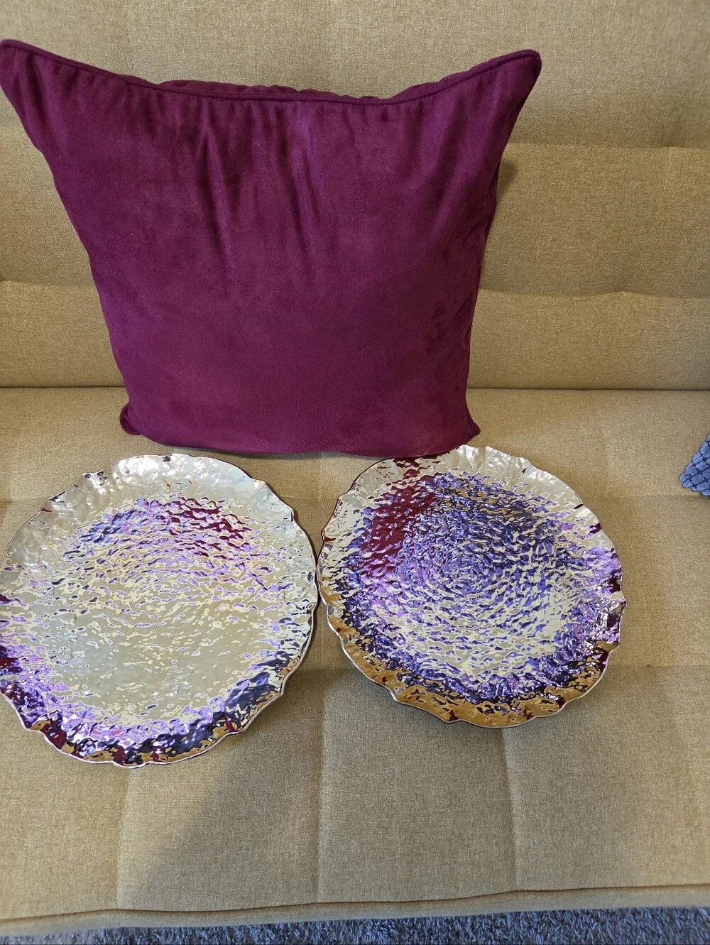 Decorative Gold Textured Set Of 2 Plates